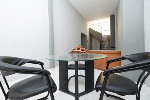 Hotel Oyo 1723 Wisma Tiara Syariah
