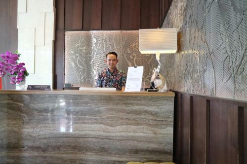 Apartment Wr Louis Kienne Simpang Lima Semarang