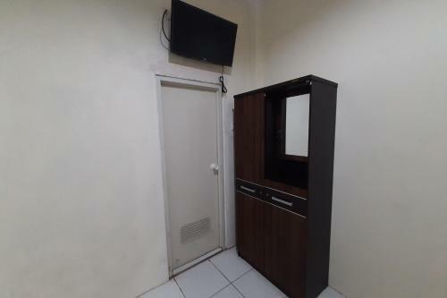 Hotel Oyo Life 2751 Deyo Kost
