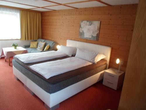 Bed & Breakfast Pension Heidi