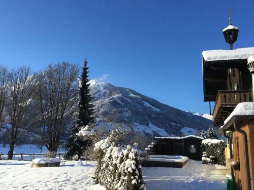 Luxurious Holiday Home In Mittersill With Sauna