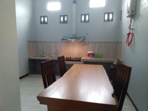 Mahoni Family House