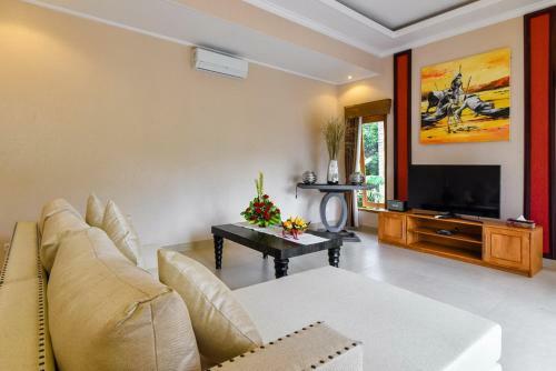 Lovina Premium Villa Resort - Luxury Holiday Service!