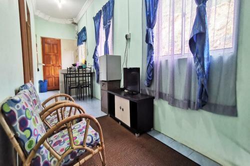 Oyo Home 90339 Sosodikon Inap Desa