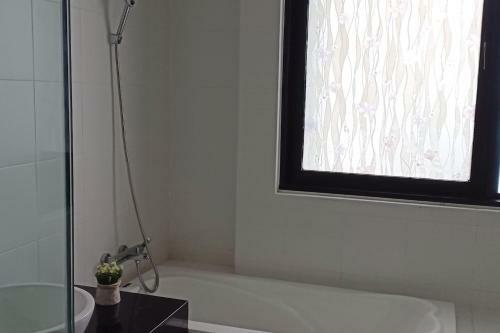 Apartamento Manee Home Kota Damansara