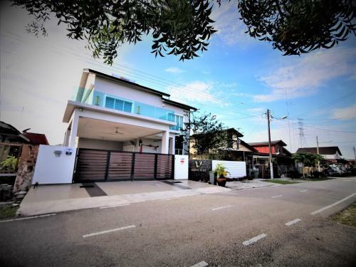 Warni Villa 13 Whole Or Room