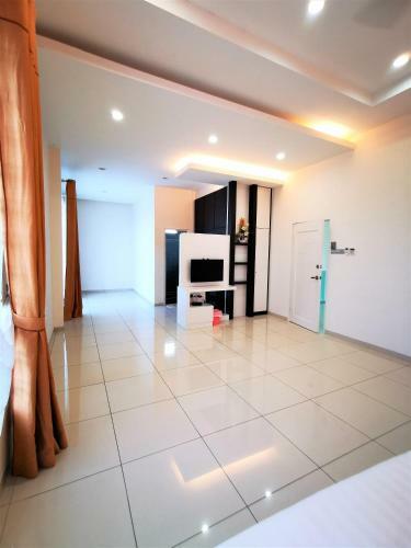 Warni Villa 13 Whole Or Room