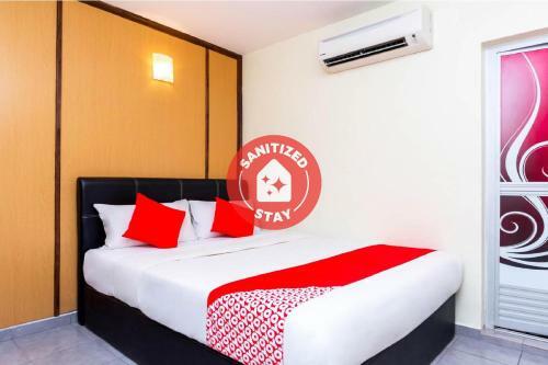 Oyo 756 Muar City Hotel