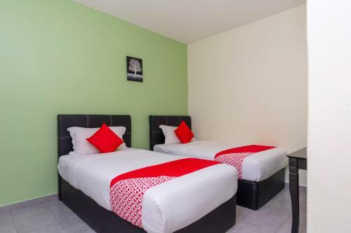 Oyo 756 Muar City Hotel