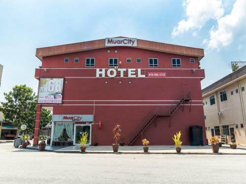 Oyo 756 Muar City Hotel