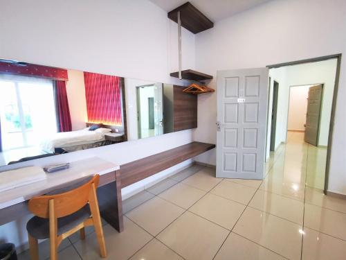 Hostal Secret Garden Warni Villa (muar)