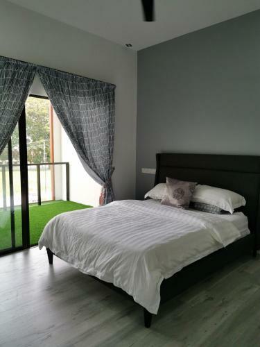 Melody Whole Or Suite Room