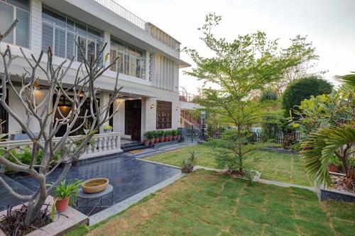 Tranquil Villa By Vista Rooms