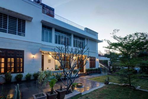 Tranquil Villa By Vista Rooms