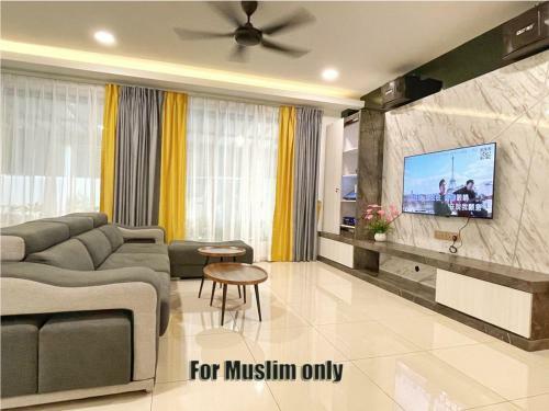 Alexis Villa (for Muslim Only)