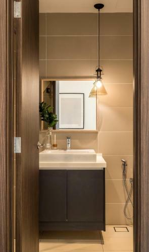 Luxury Smart Apartment W/ Poolview @green Haven