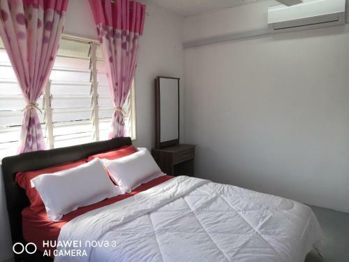 Abah 3 Room Homestay