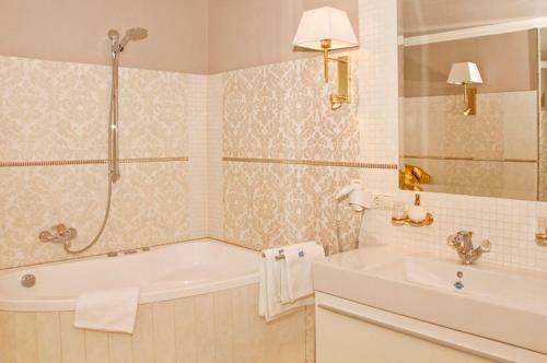 Hotel Luxus-residenz Alexado