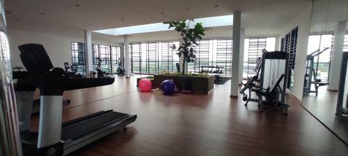 Hostal Bukit Rimau Queen Bedroom With Pool View Room Only