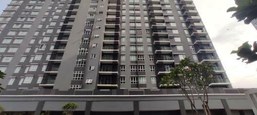 Hostal Bukit Rimau Queen Bedroom With Pool View Room Only