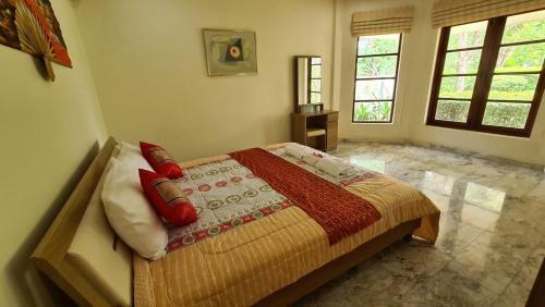Welcome To Our Oasis The Beautiful Bungalow Red