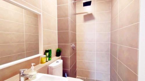 Apartamento Abhome [hero Suite 22] D'pristine #legoland #jb