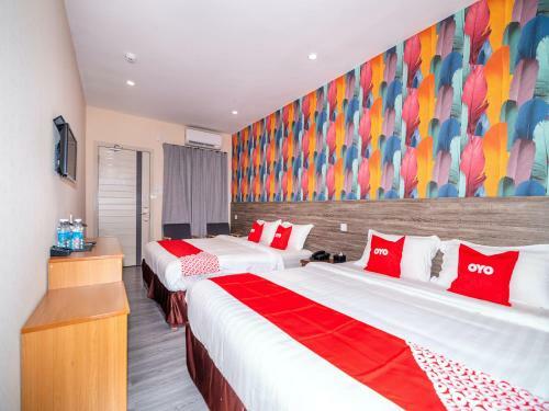 Oyo 90147 Hilltop Hotel