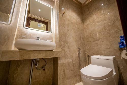 A Residence @ Between Hilton & Cititel Hotel