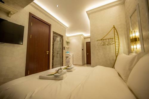 A Residence @ Between Hilton & Cititel Hotel
