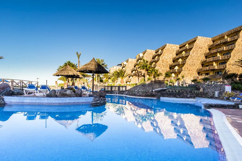 Hotel Bluebay Beach Club