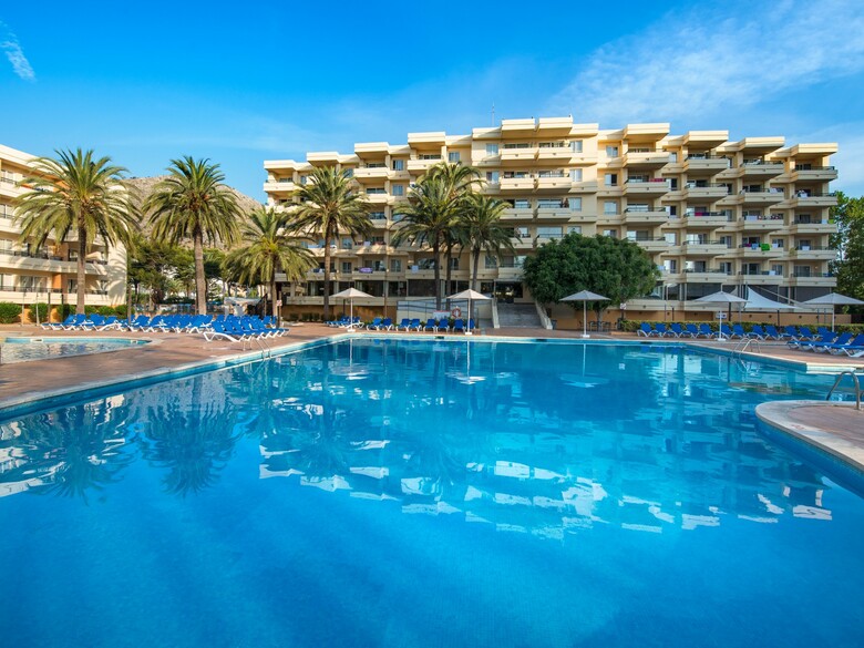 Hotel Bluebay Beach Club
