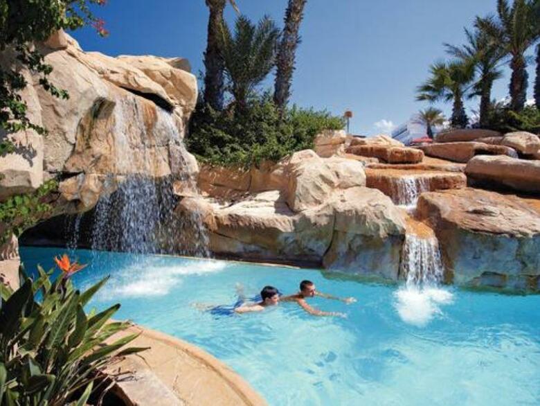 Hotel Sahara Beach Aquapark Resort