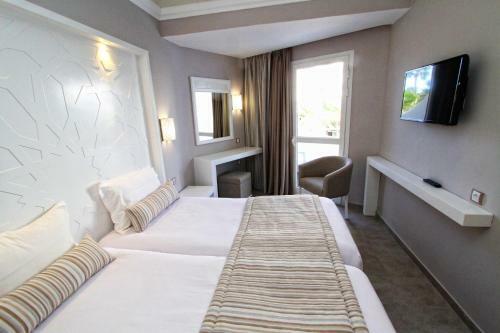Hotel Sahara Beach Aquapark Resort
