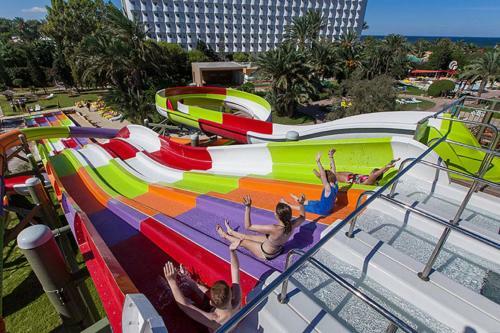 Hotel Sahara Beach Aquapark Resort