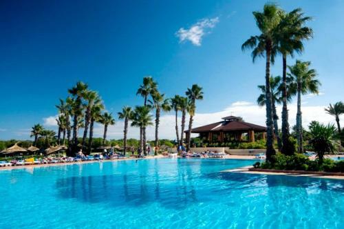 Hotel Sahara Beach Aquapark Resort