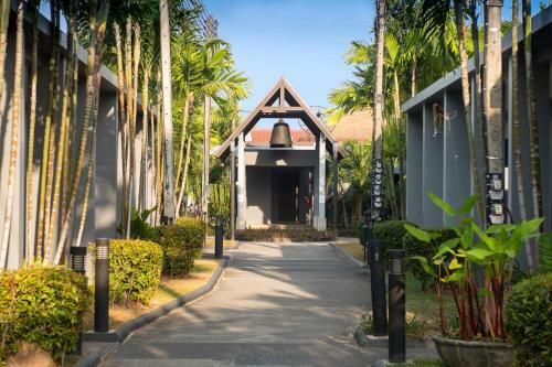 Comfortable 2br Pool Villa In Center Saiyuan