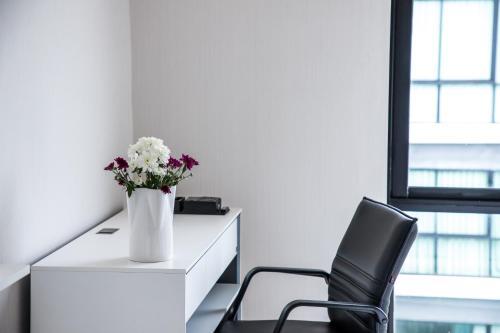 Apartamento Condo Title F407