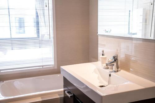 Apartamento Condo Title F407