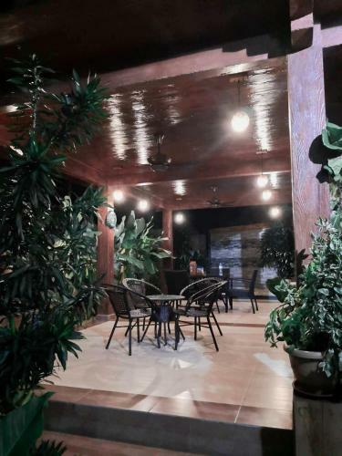 Party Haus For 20 Pax
