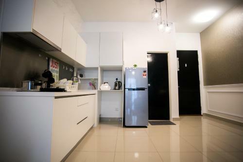 Apartamento White Minimalist Studio @ Twin Galaxy Residences