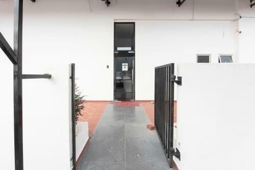 Capital O 90447 Hotel Ezzyhome Kebun Teh