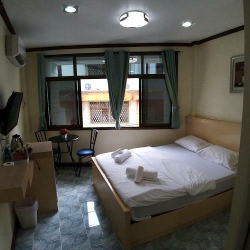 Hotel Linda Rooms