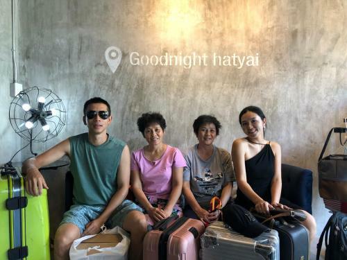 Bed & Breakfast Goodnight Poshtel + Free Netflix