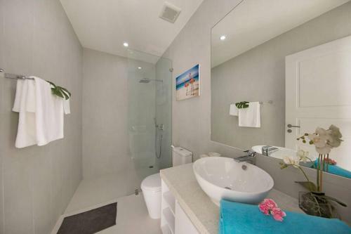Villa **80% Discount** 2 Bed/2 Bath Single Level, Garden