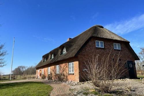 Holiday Home Alte Weinstube, Emmelsb�ll
