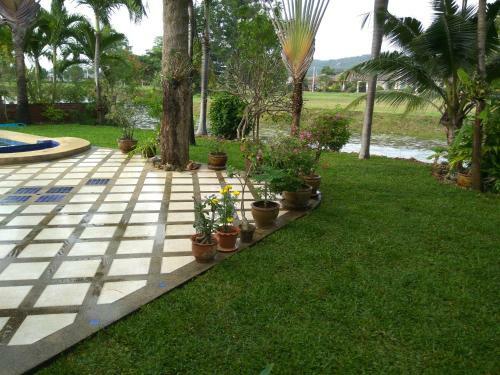 Laguna Villa 2