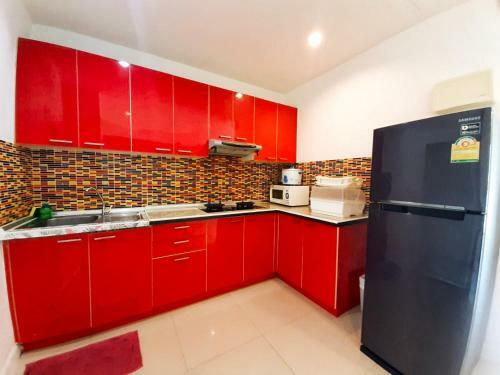 Enjoy Pool Villa Huahin (3br, 3baths, 1kitchen, 1living)