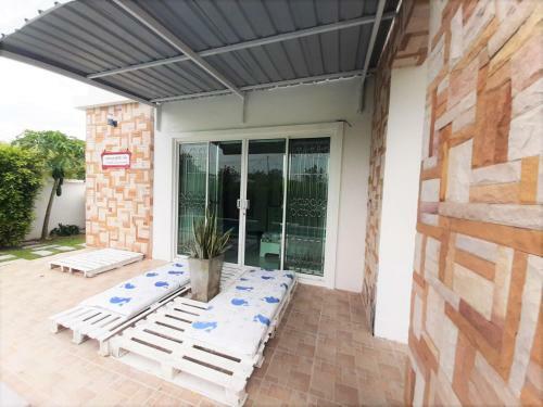 Cheap Pool Villa Hauhin (3 Br 1 Lounge) European Kitchen