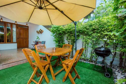 White Beach House Hua Hin 20 Second To The Beach