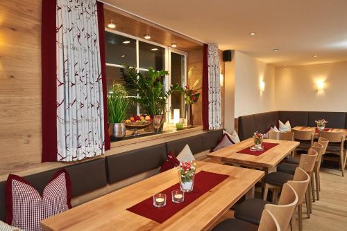 Hostal Hotel Gasthof Stocker